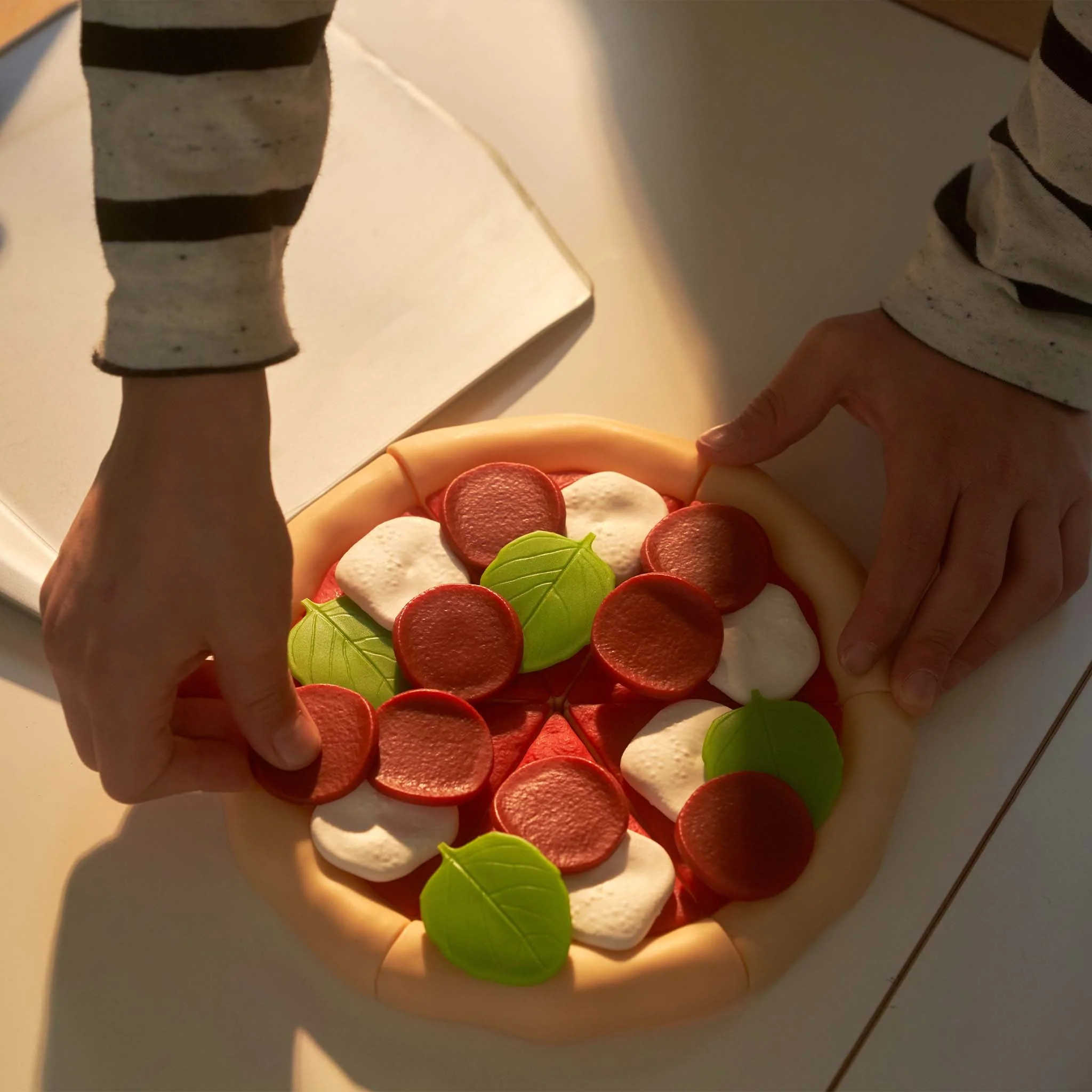 Casdon Ooni Toy Pizza Oven - Image 9