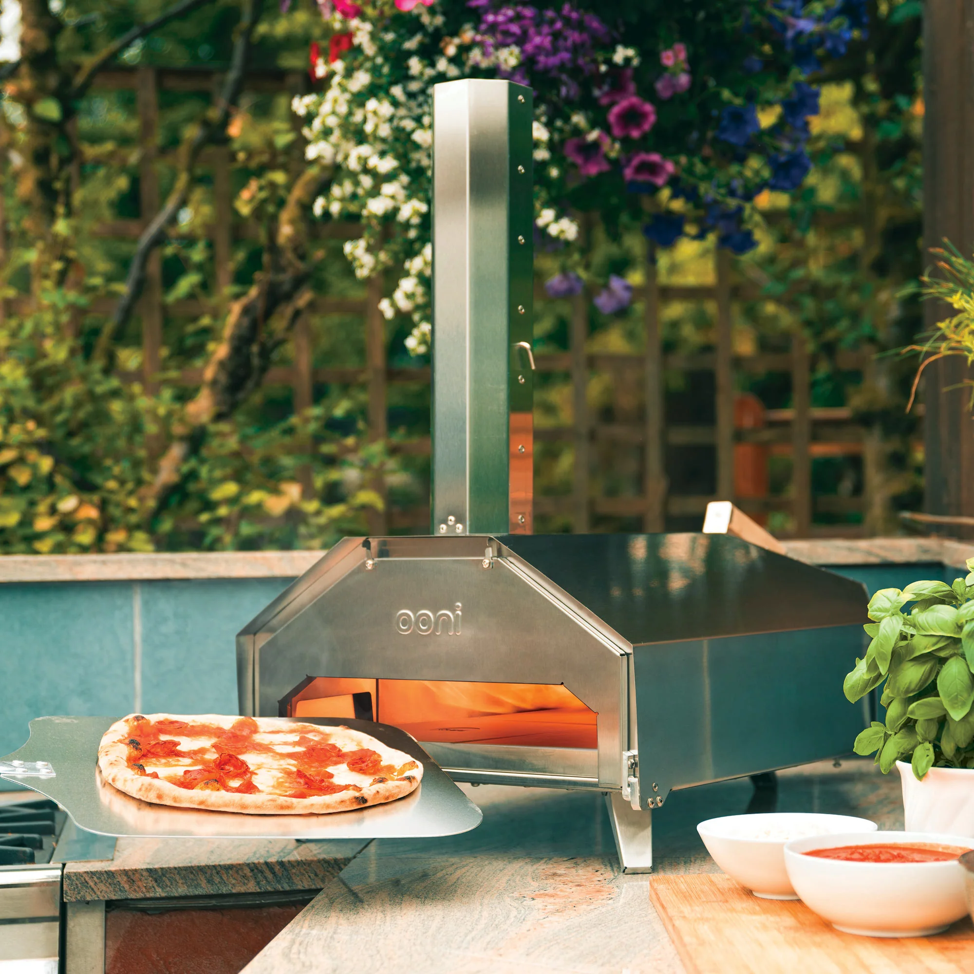 Ooni Pro 16 Multi-Fuel Pizza Oven - Image 7